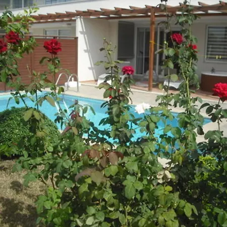 شقة Babylon Bliss Is A Unique 3 Bed 3 Bath Duplex With Its Own Private Pool أنطاليا